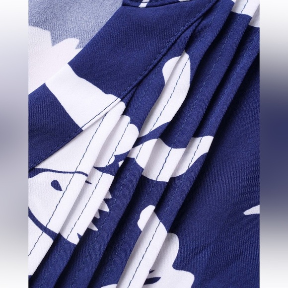 BloomChic Plus Size Silhouette Floral Print Ruffle Cap Sleeve Dress - Picture 4 of 8